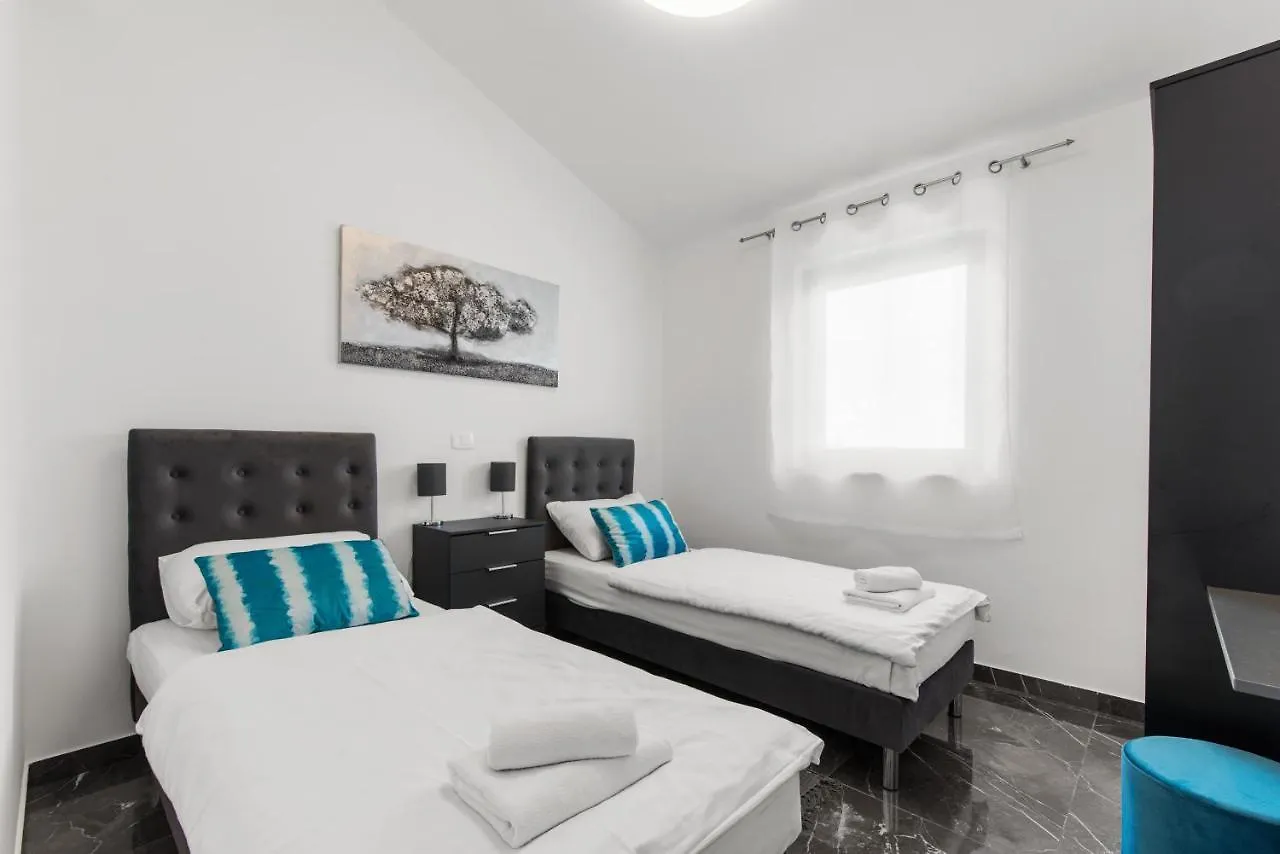 Grivicic Apartment A Porec